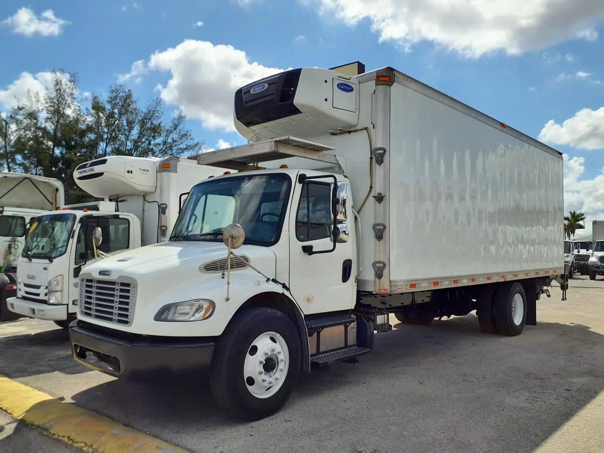 2019 Freightliner M2 106 in Miami, FL