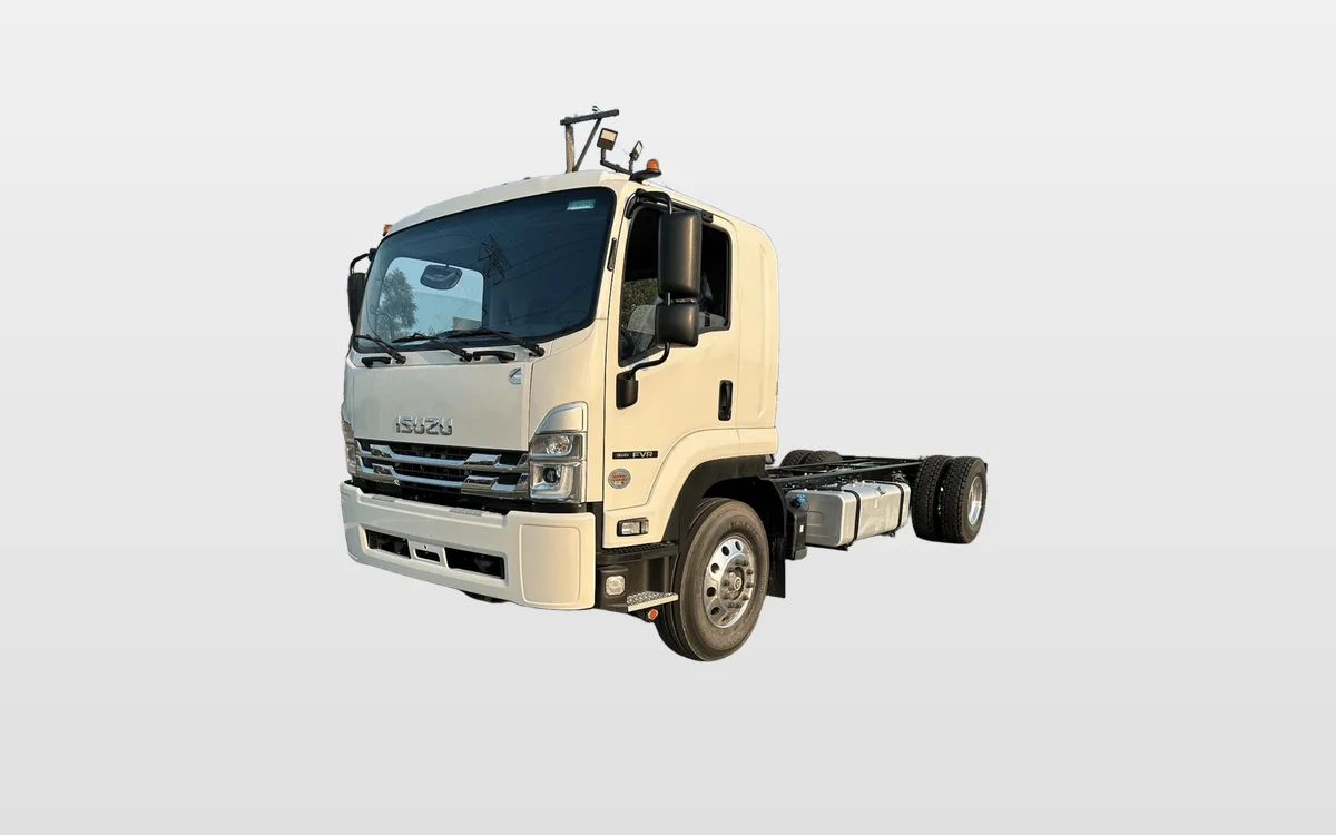 2025 Isuzu FVR - image 1