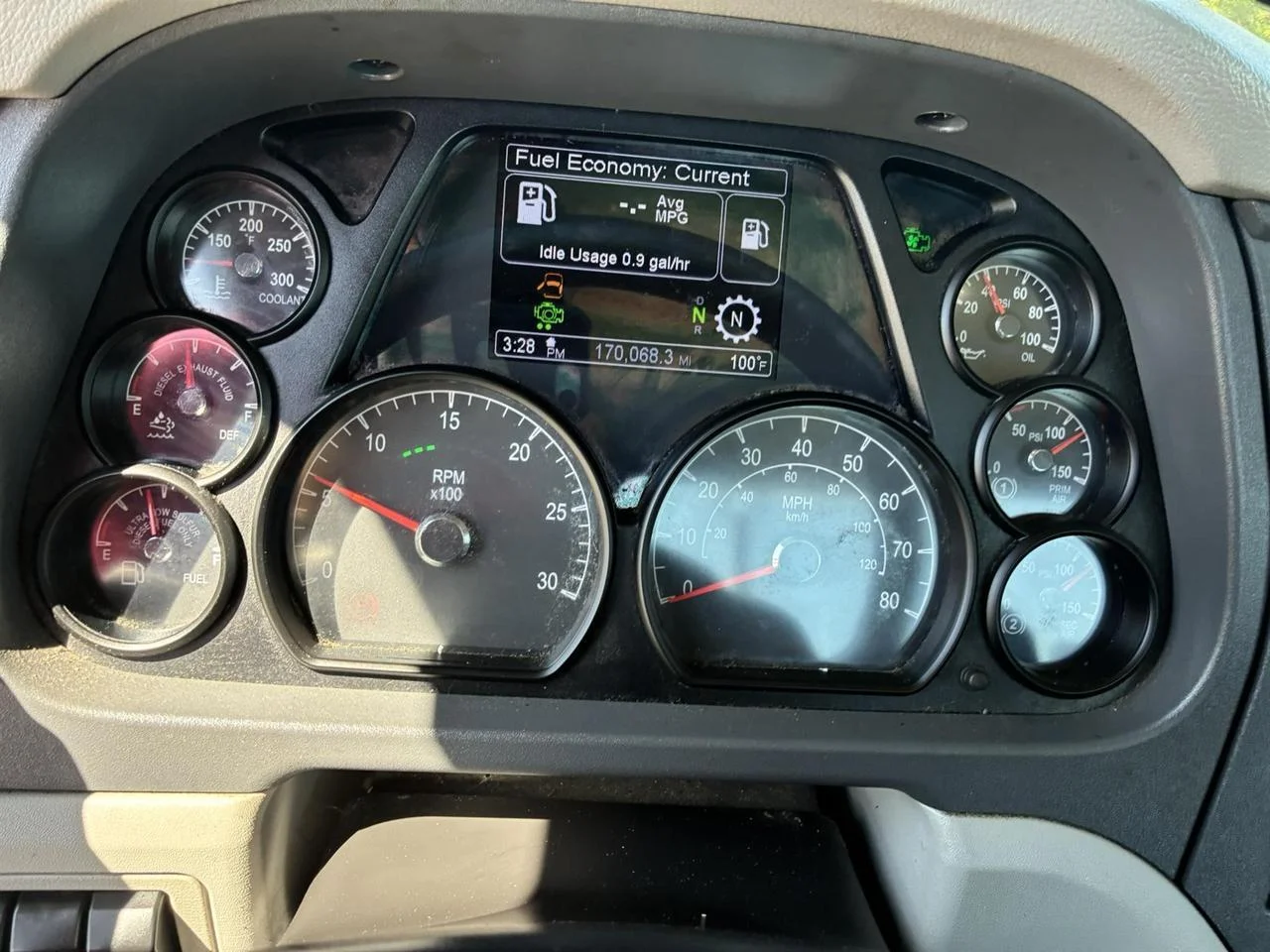 2022 Peterbilt 579 in Rochester, MN — photo 9