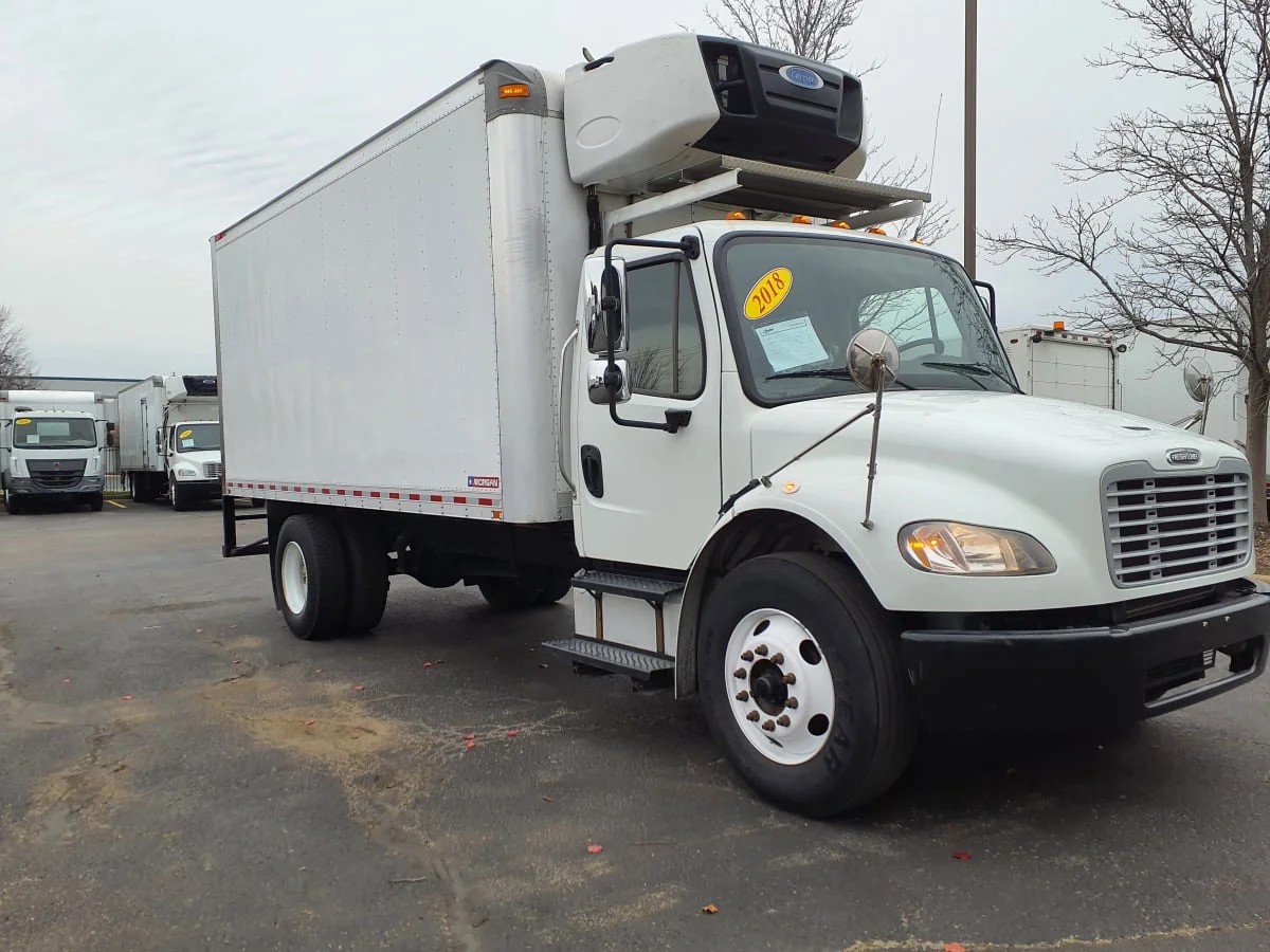 2018 Freightliner M2 106 in Bolingbrook, IL — photo 3
