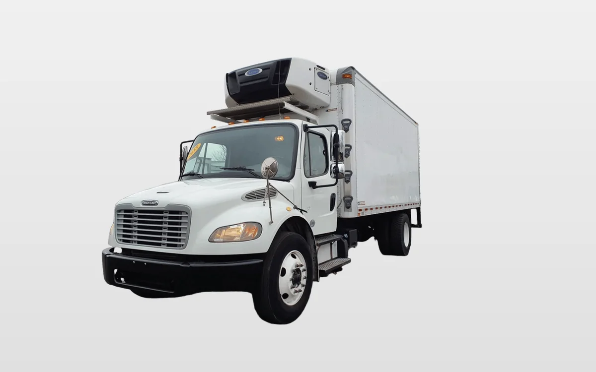 2018 Freightliner M2 106 - image 1