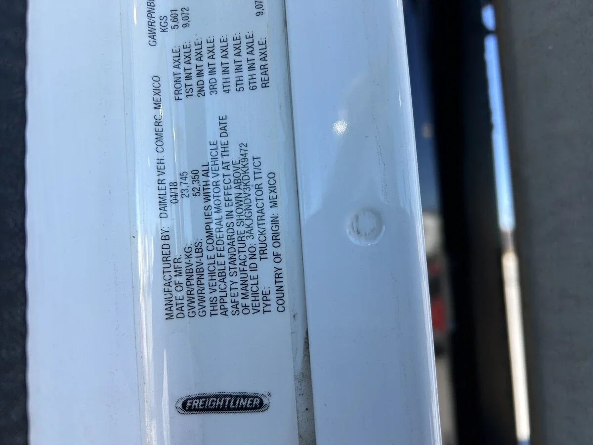 2019 Freightliner 122SD - image 12