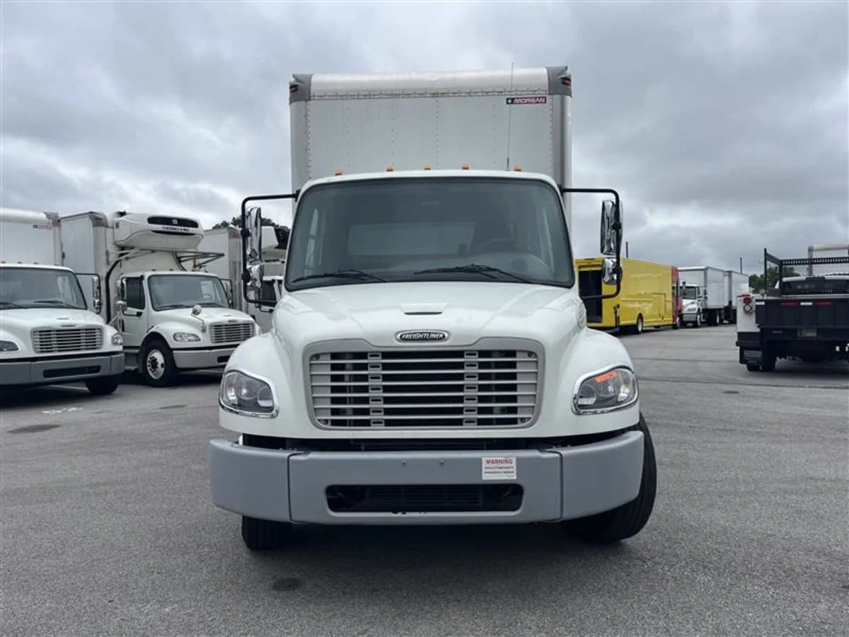 2019 Freightliner M2 106 - image 2