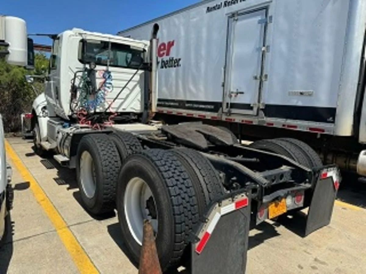 2015 International ProStar in Kapolei, HI — photo 6