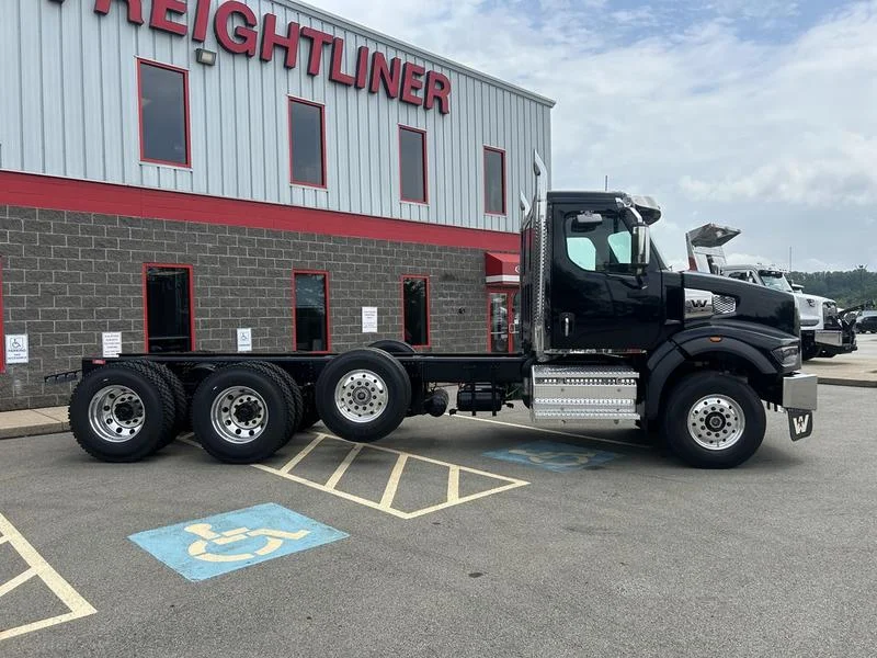 2026 Western Star 49X in Pittsburgh, PA — photo 3