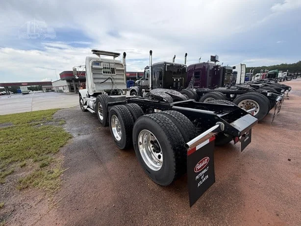 2023 Kenworth T800 in GA — photo 4