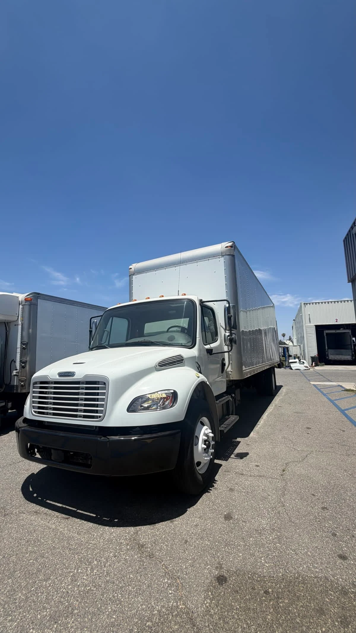 2019 Freightliner M2 106 in Pomona, CA — photo 3