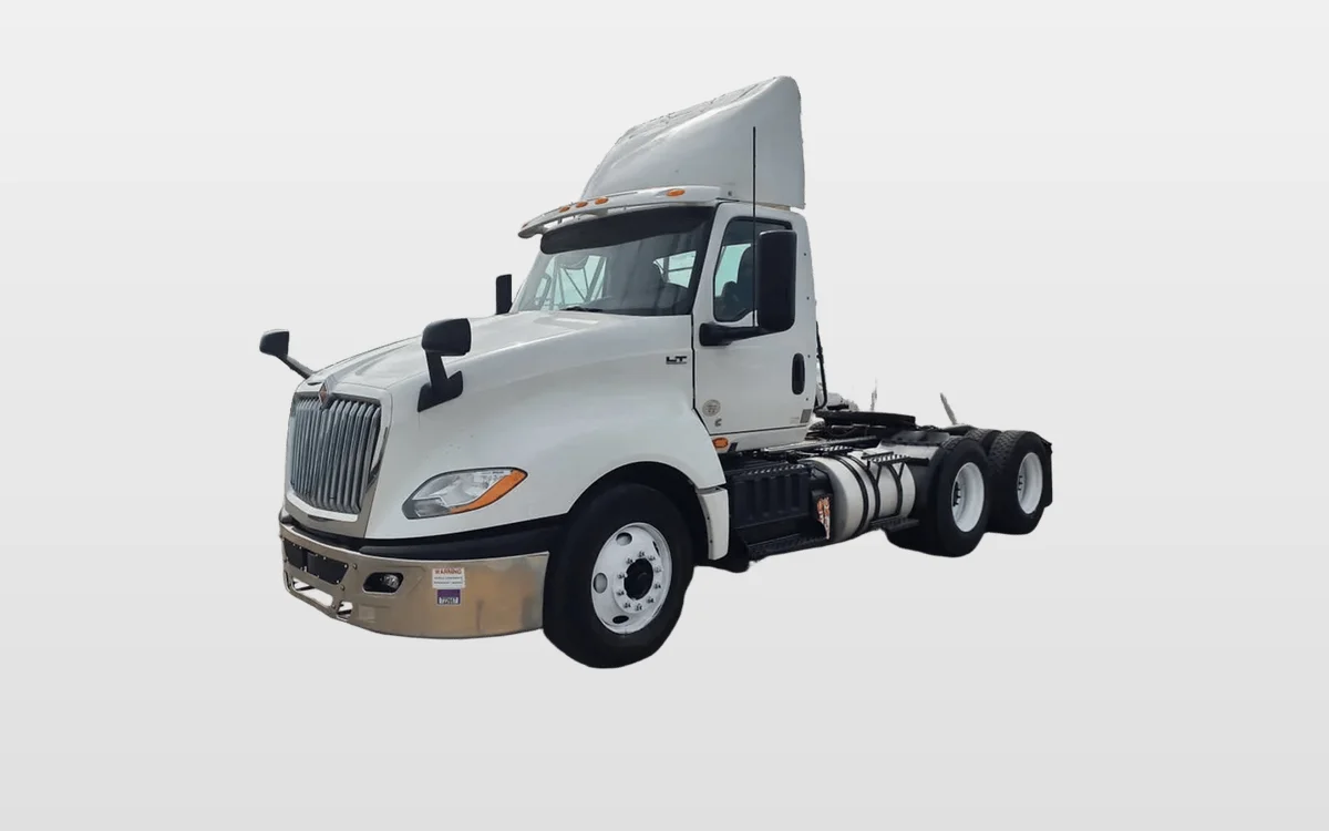 2019 International - image 1