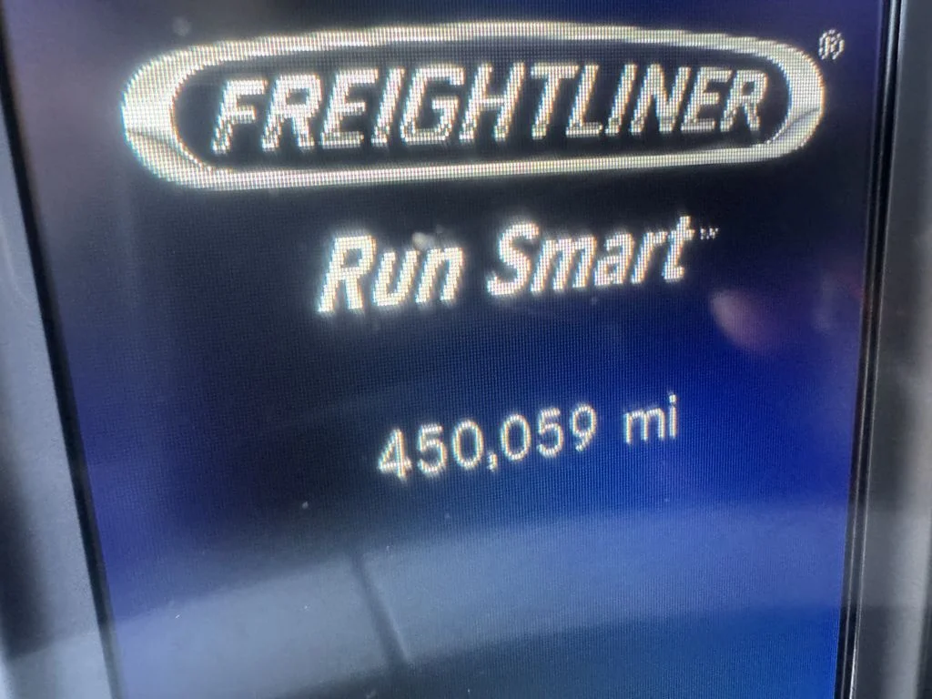 2022 Freightliner in Fresno, CA — photo 8