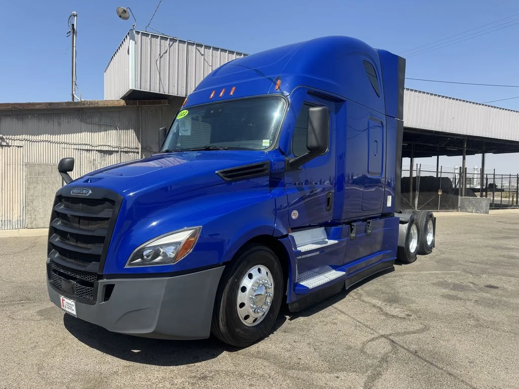 2022 Freightliner in Fresno, CA