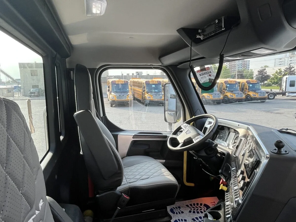2027 Western Star 49X — photo 6