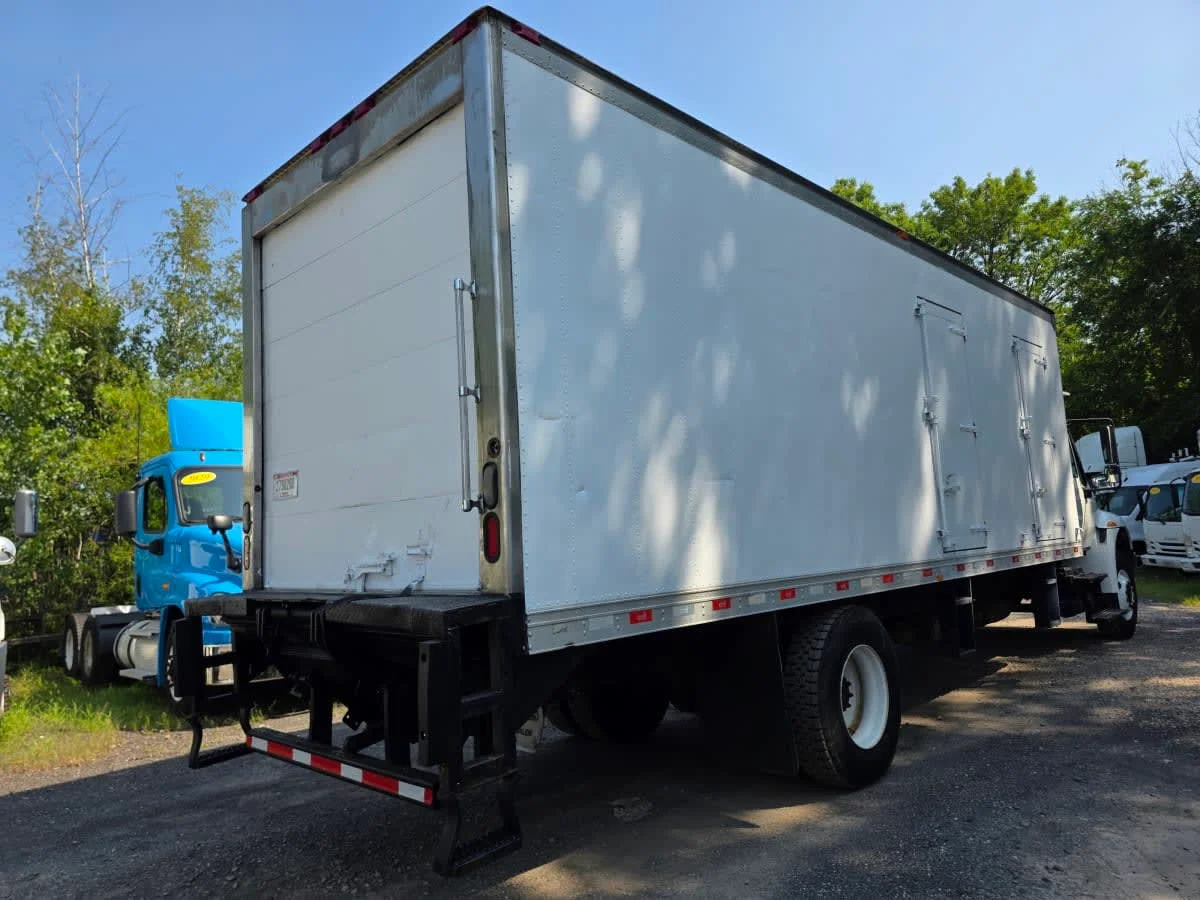 2016 International 4300 in Bensalem, PA — photo 4
