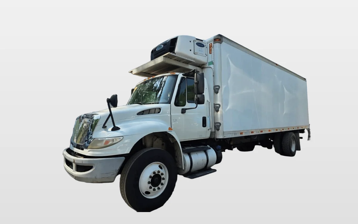 2016 International 4300 - image 1