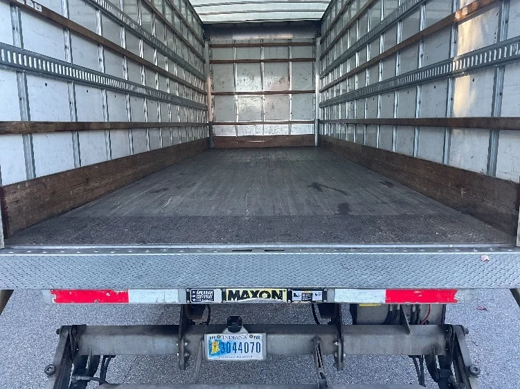 2021 Freightliner M2 106 - image 10