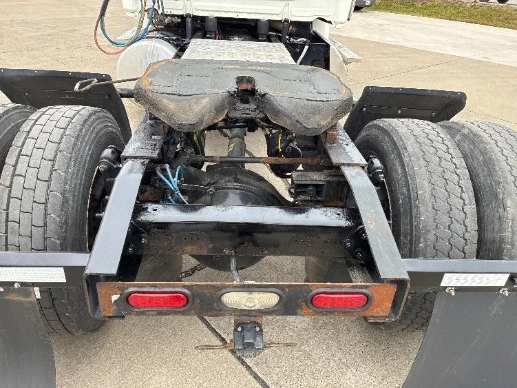 2018 Freightliner Cascadia - image 6