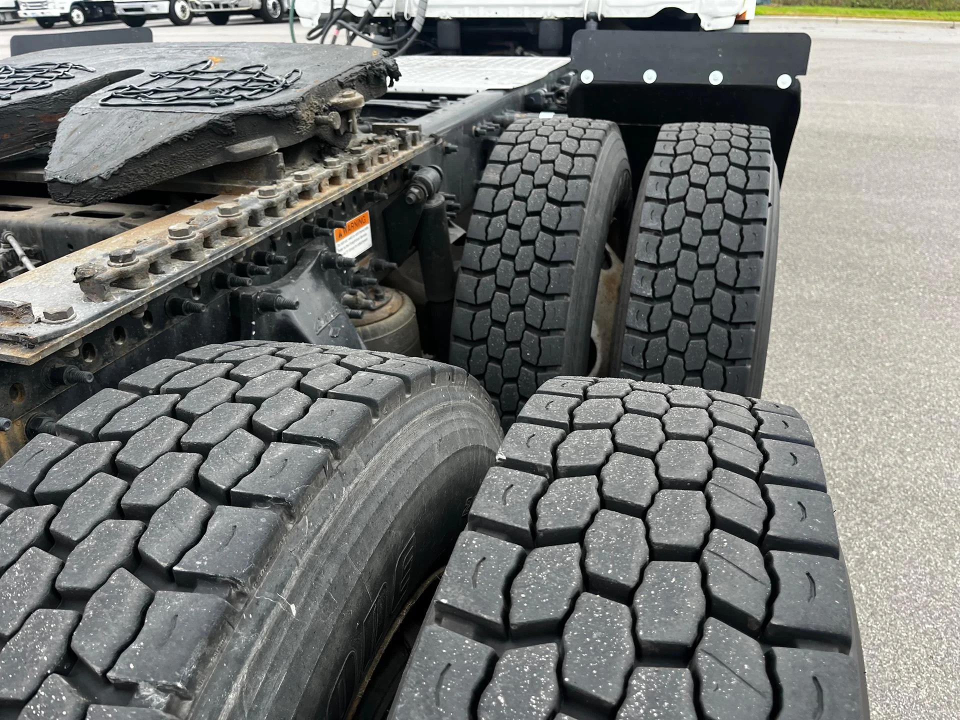2023 Freightliner Cascadia in Inver Grove Heights, MN — photo 17