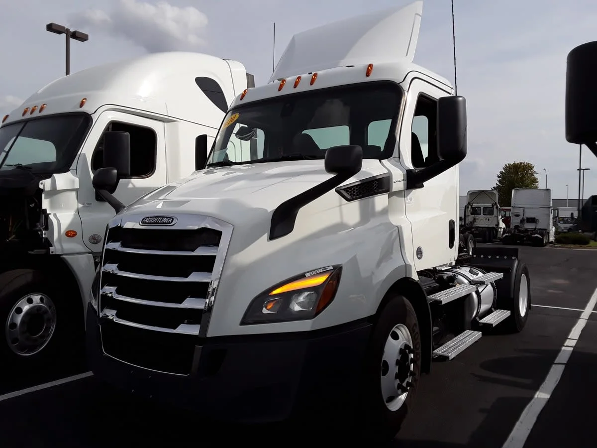 2020 Freightliner Cascadia in Altoona, IA