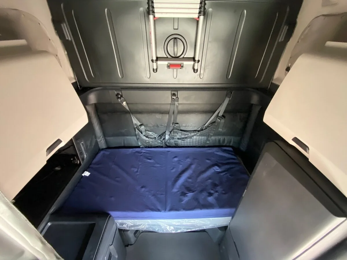 2024 Freightliner Cascadia - image 13