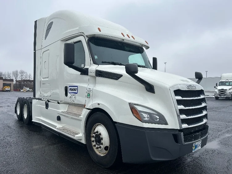2020 Freightliner Cascadia in White Deer, PA