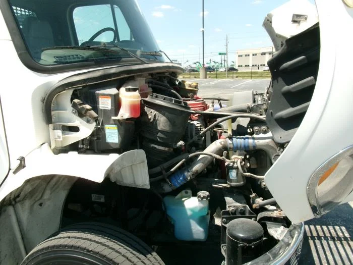 2019 Freightliner M2 106 — photo 9