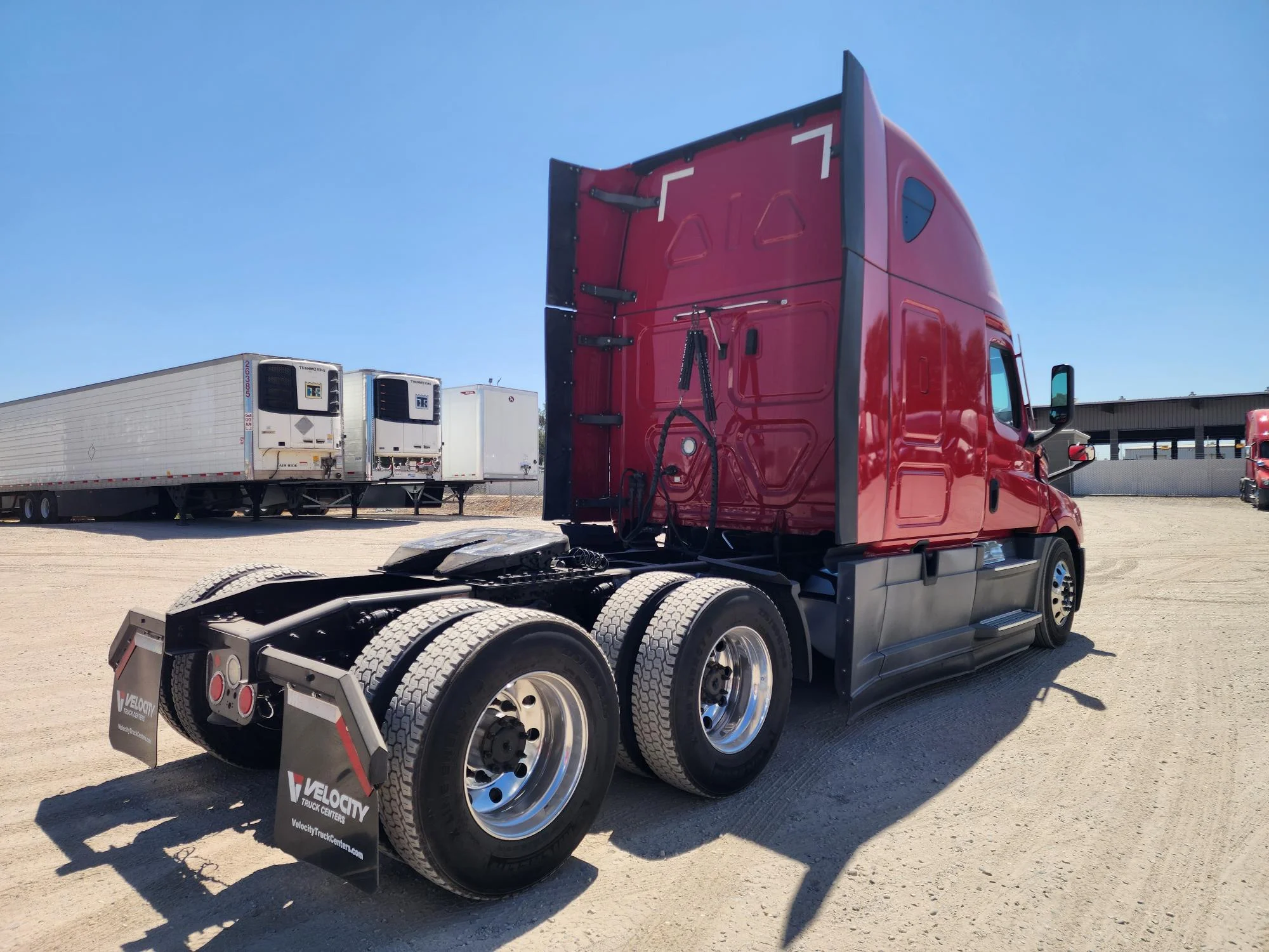 2020 Freightliner Cascadia in Fresno, CA — photo 6