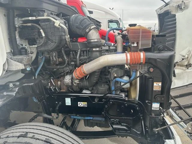 2020 Peterbilt 579 in Fontana, CA — photo 9