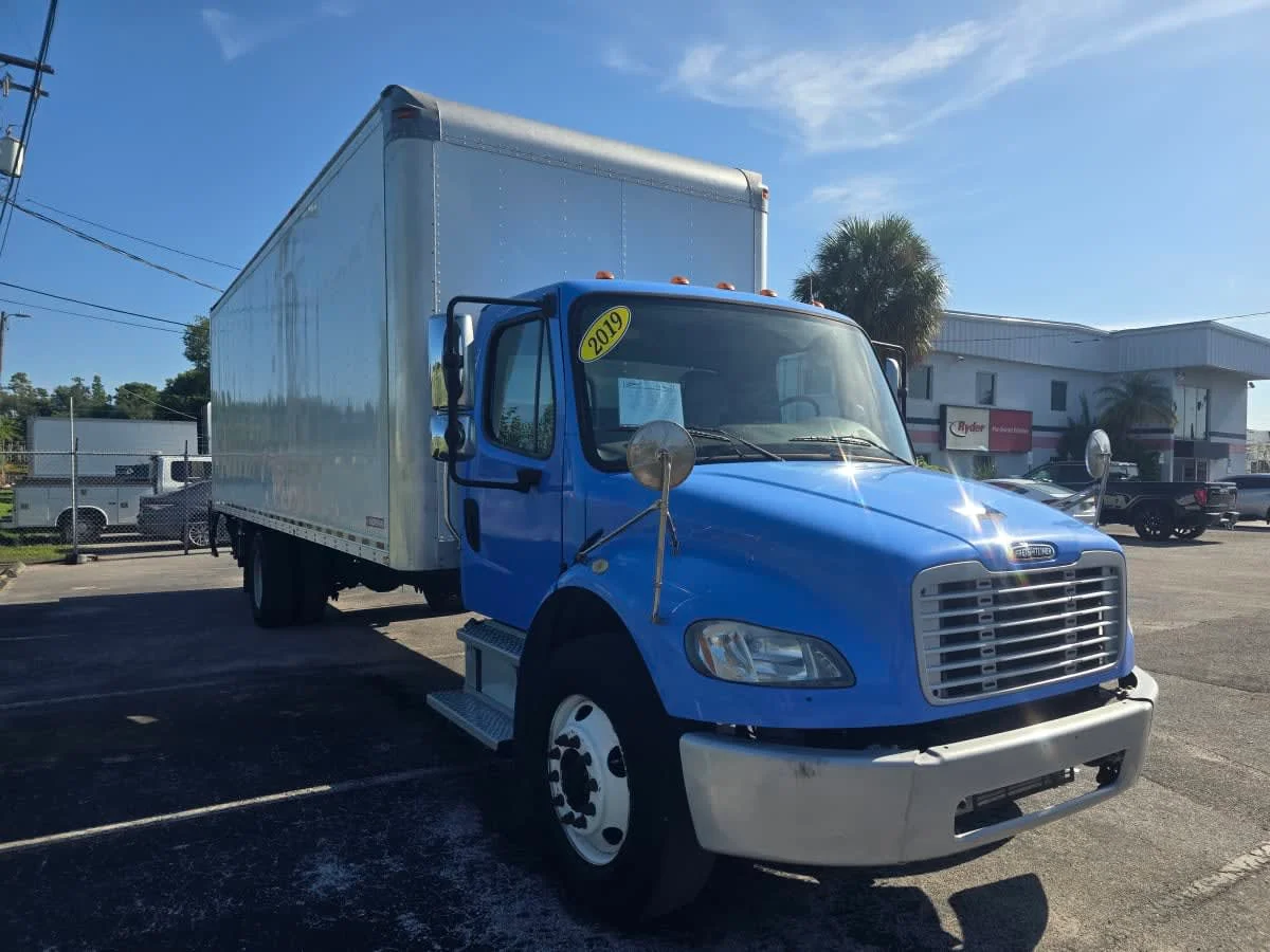 2019 Freightliner M2 106
