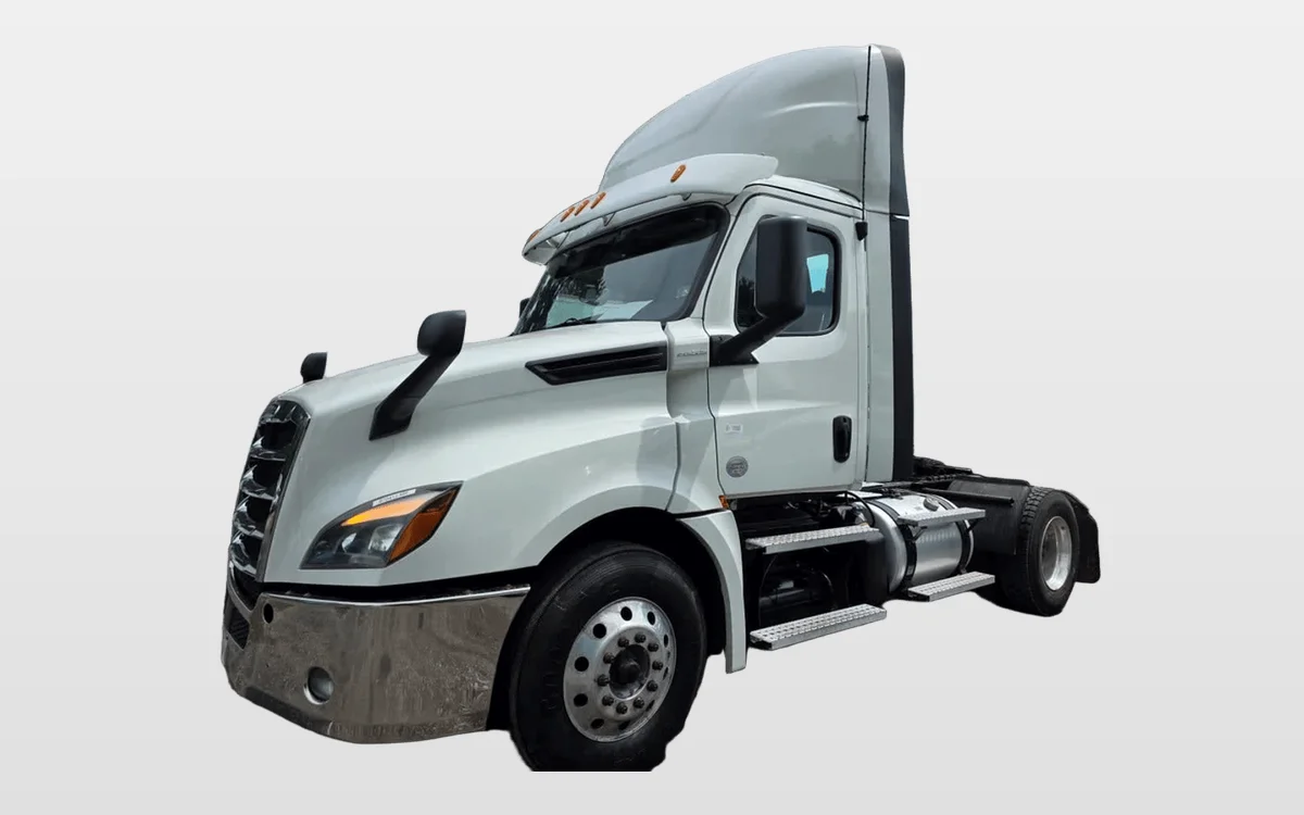 2019 Freightliner - image 1