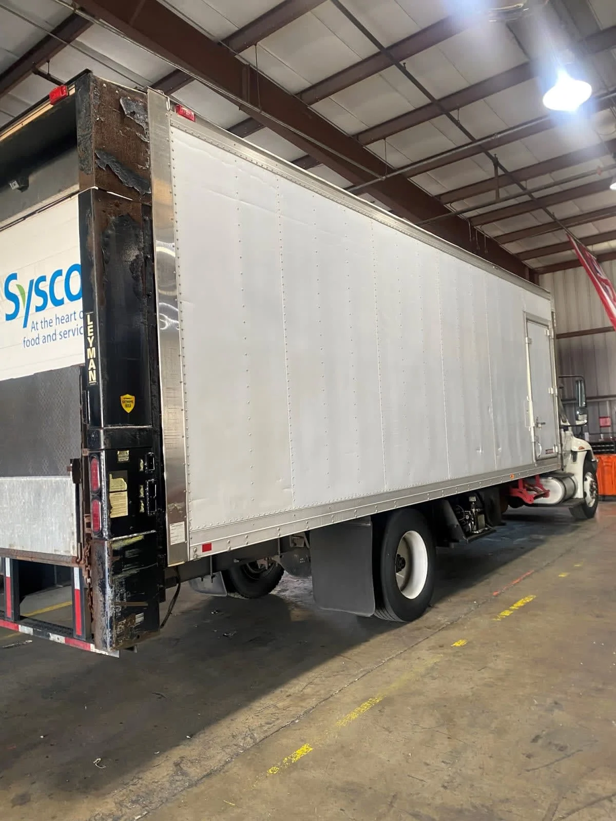 2015 International 4300 - image 4