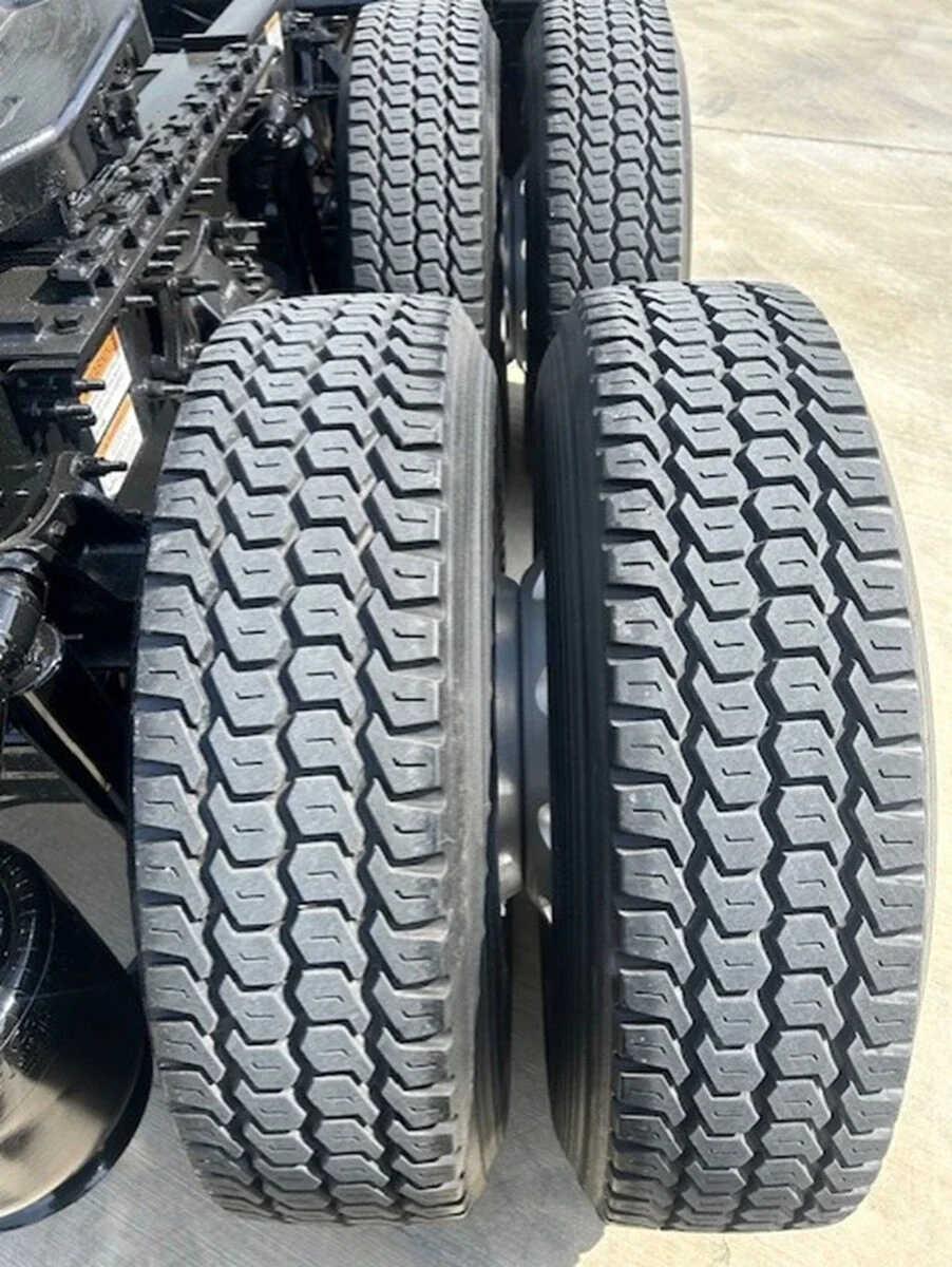 2024 Freightliner Cascadia - image 9