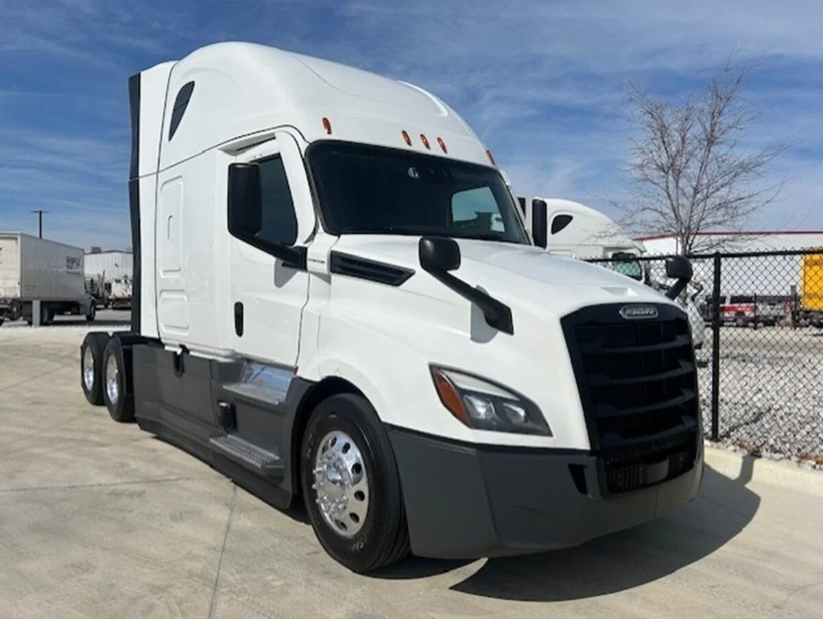 2024 Freightliner Cascadia - image 6