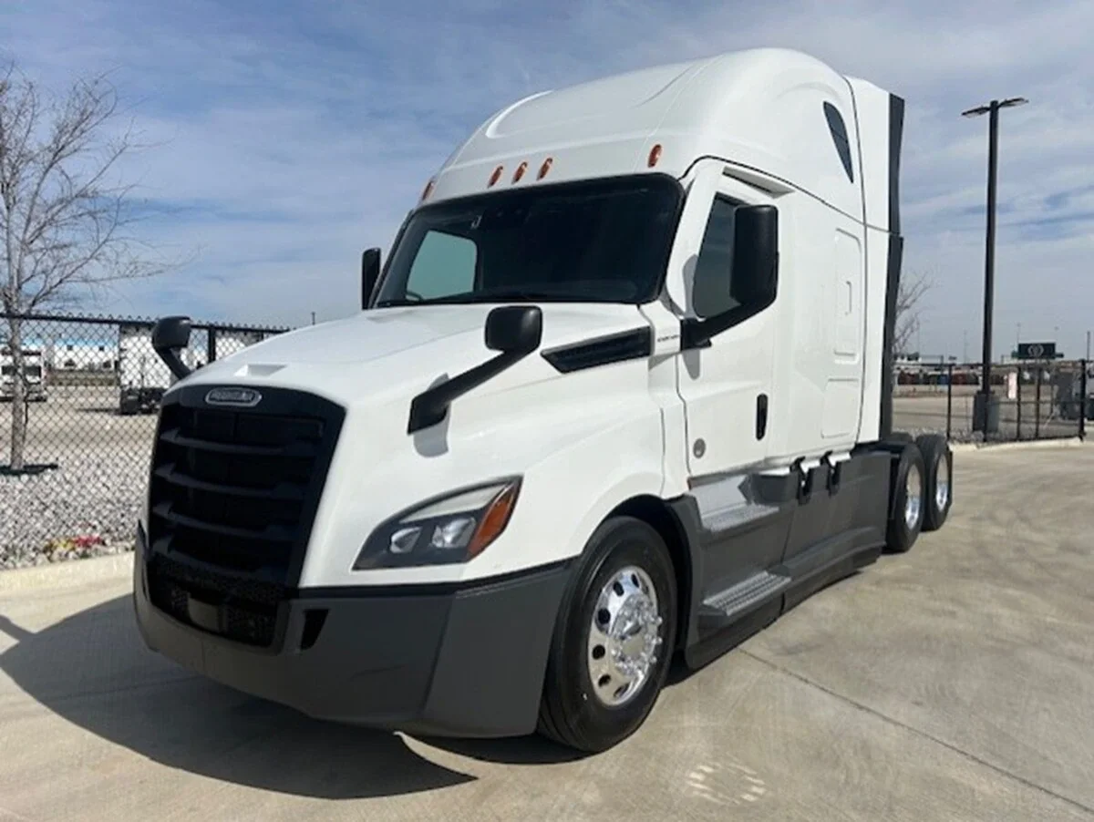 2024 Freightliner Cascadia in Fort Worth, TX