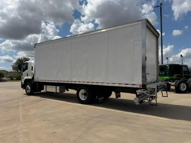 2022 Isuzu FTR — photo 5