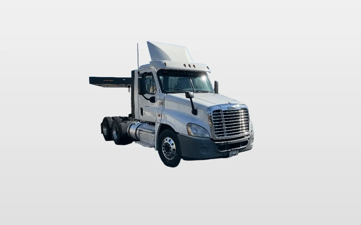 2018 Freightliner - image 1