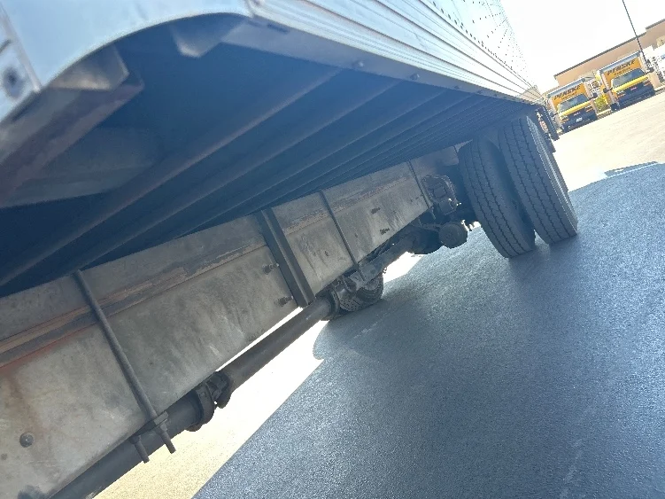 2013 International 4300 - image 5