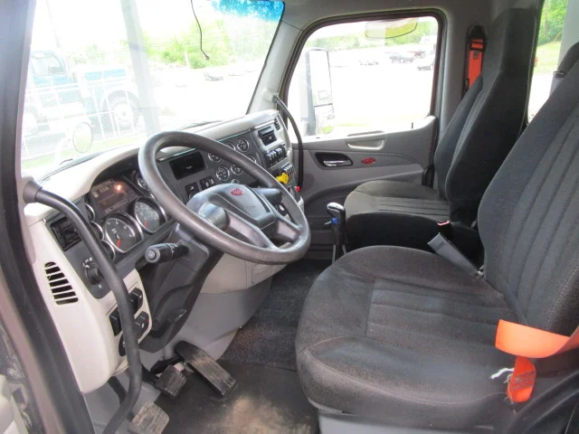2020 Peterbilt 567 - image 9