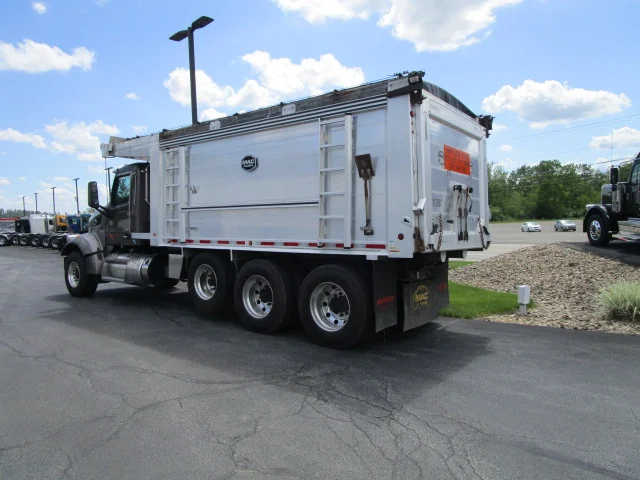 2020 Peterbilt 567 in Butler, PA — photo 3