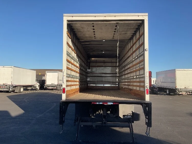 2023 Freightliner M2 106 - image 8