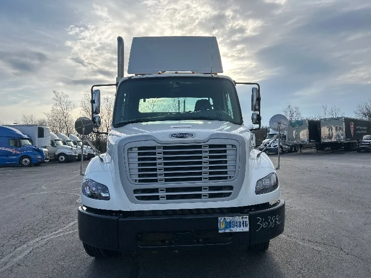2020 Freightliner M2 112 in Akron, OH — photo 2