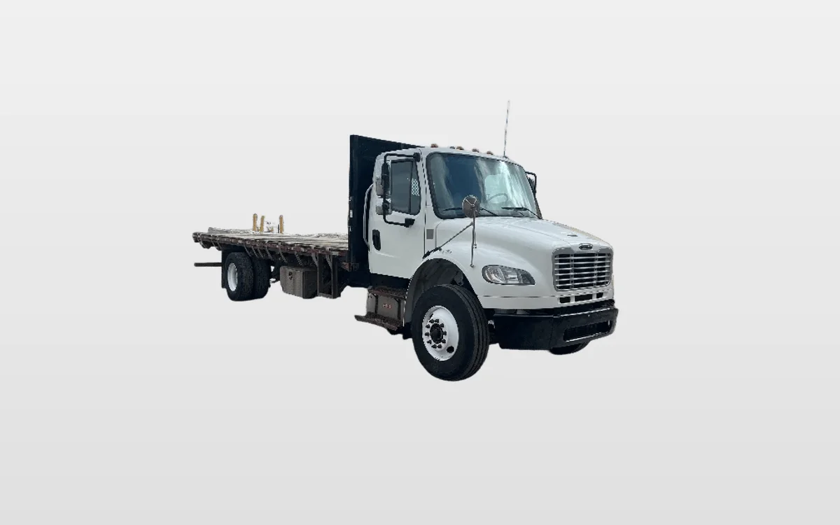 2020 Freightliner M2 106 - image 1