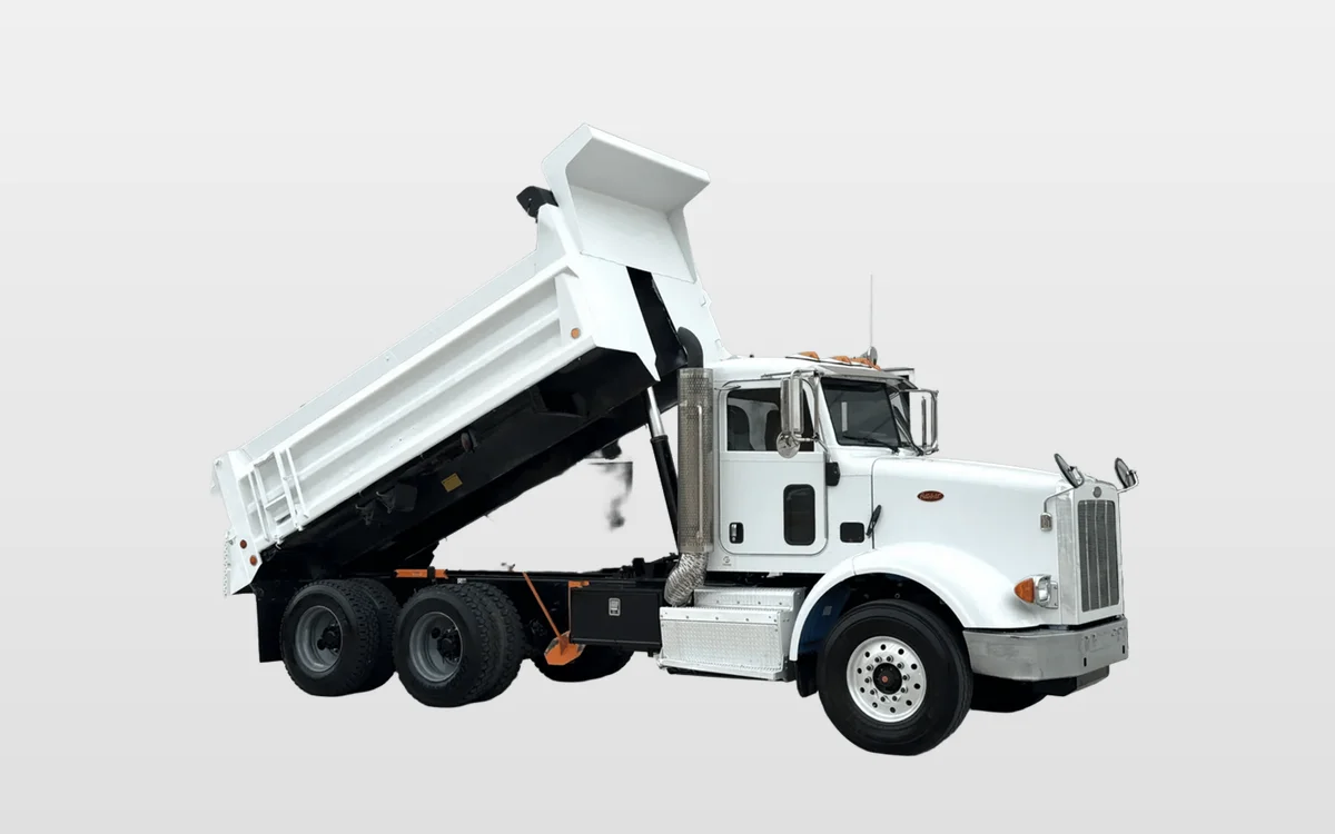 2013 Peterbilt 365 - image 1