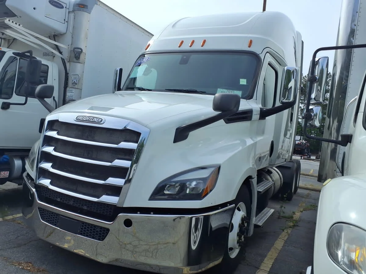 2020 Freightliner Cascadia in Doraville, GA — photo 3