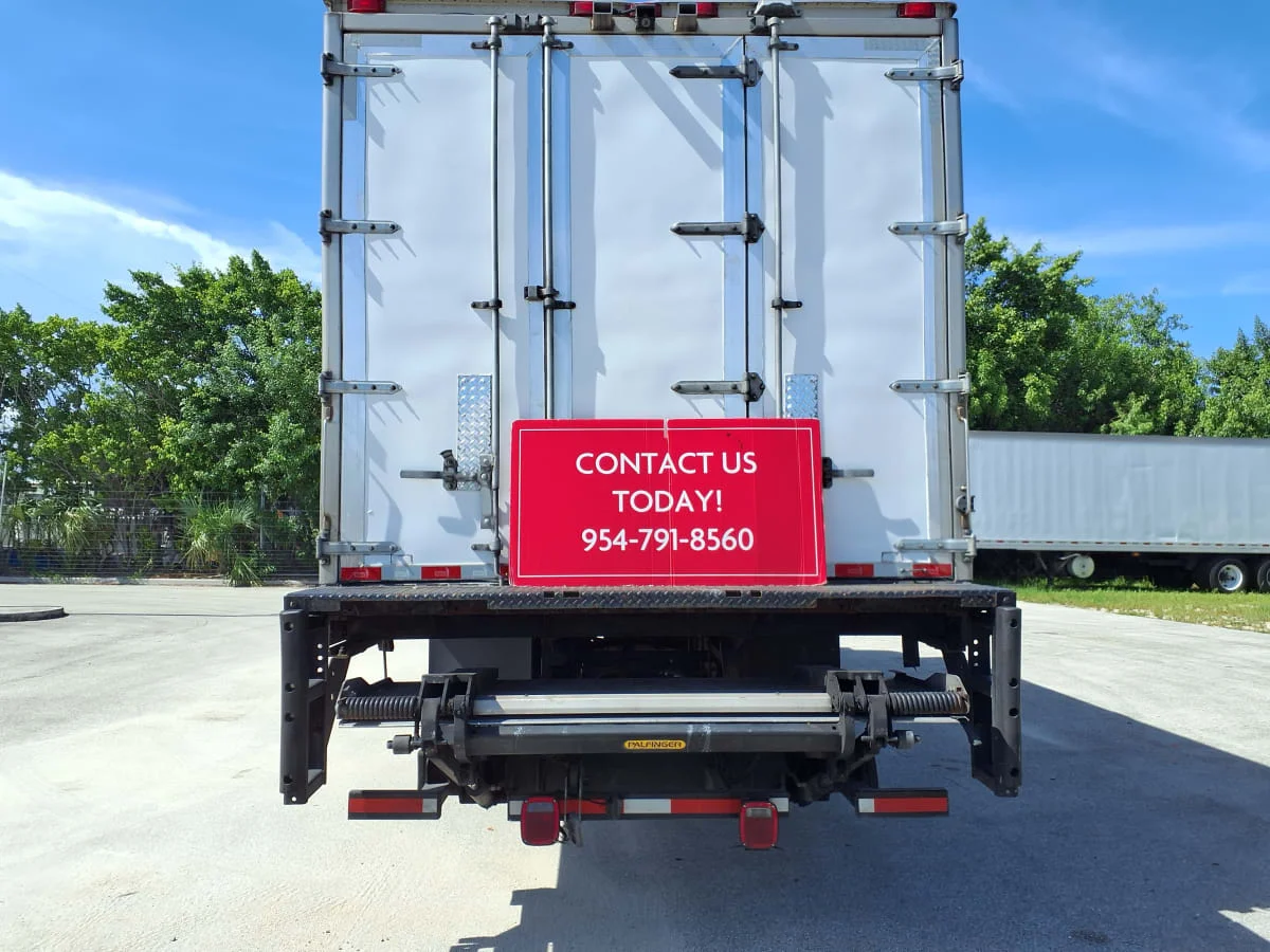 2019 Freightliner M2 106 in Davie, FL — photo 5