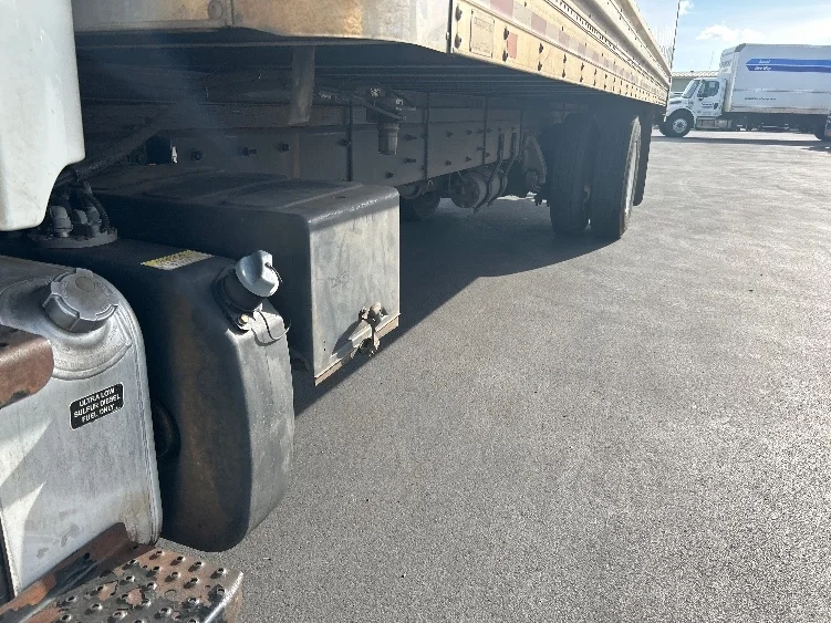 2019 Freightliner M2 106 - image 5