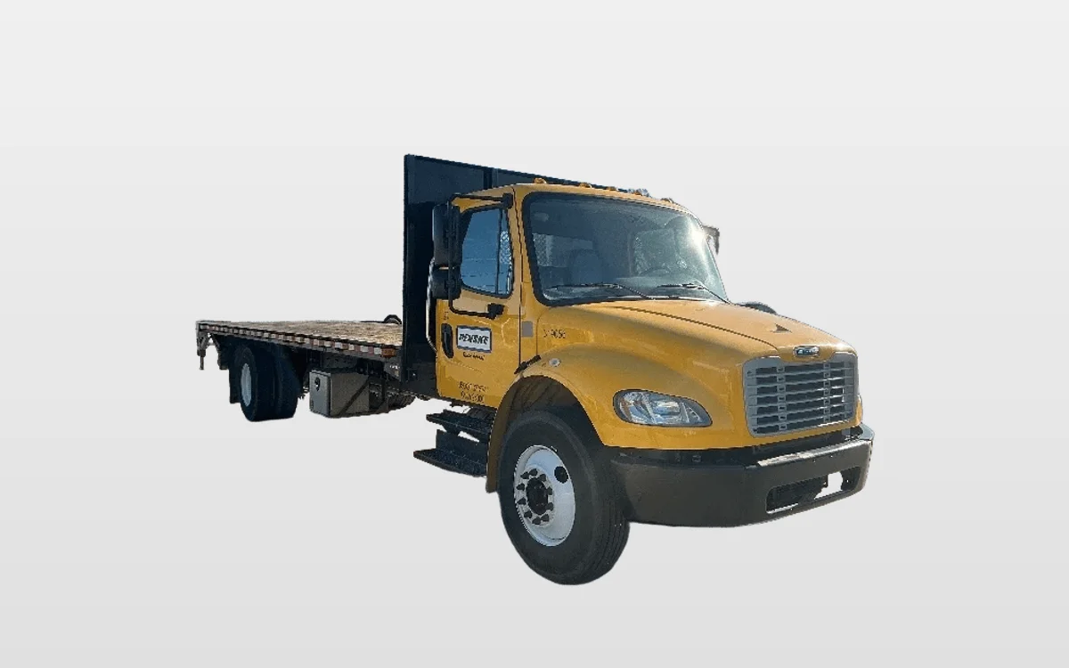 2019 Freightliner M2 106 - image 1