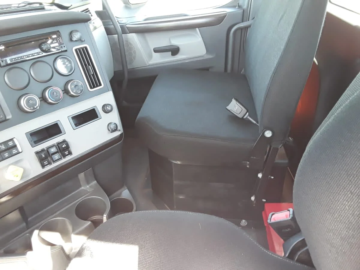 2019 Freightliner Cascadia in Altoona, IA — photo 7