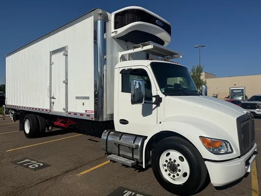 2023 Kenworth T380