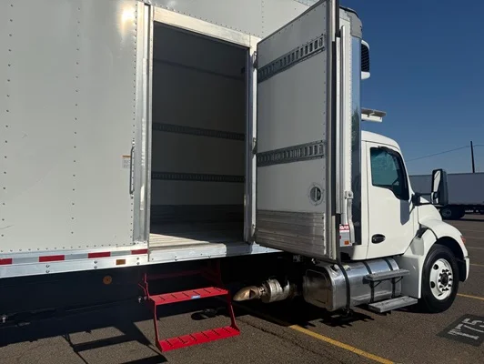 2023 Kenworth T380 in Denver, CO — photo 5