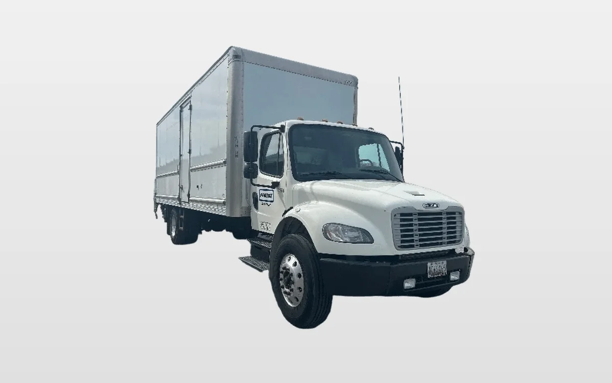 2018 Freightliner M2 106 - image 1