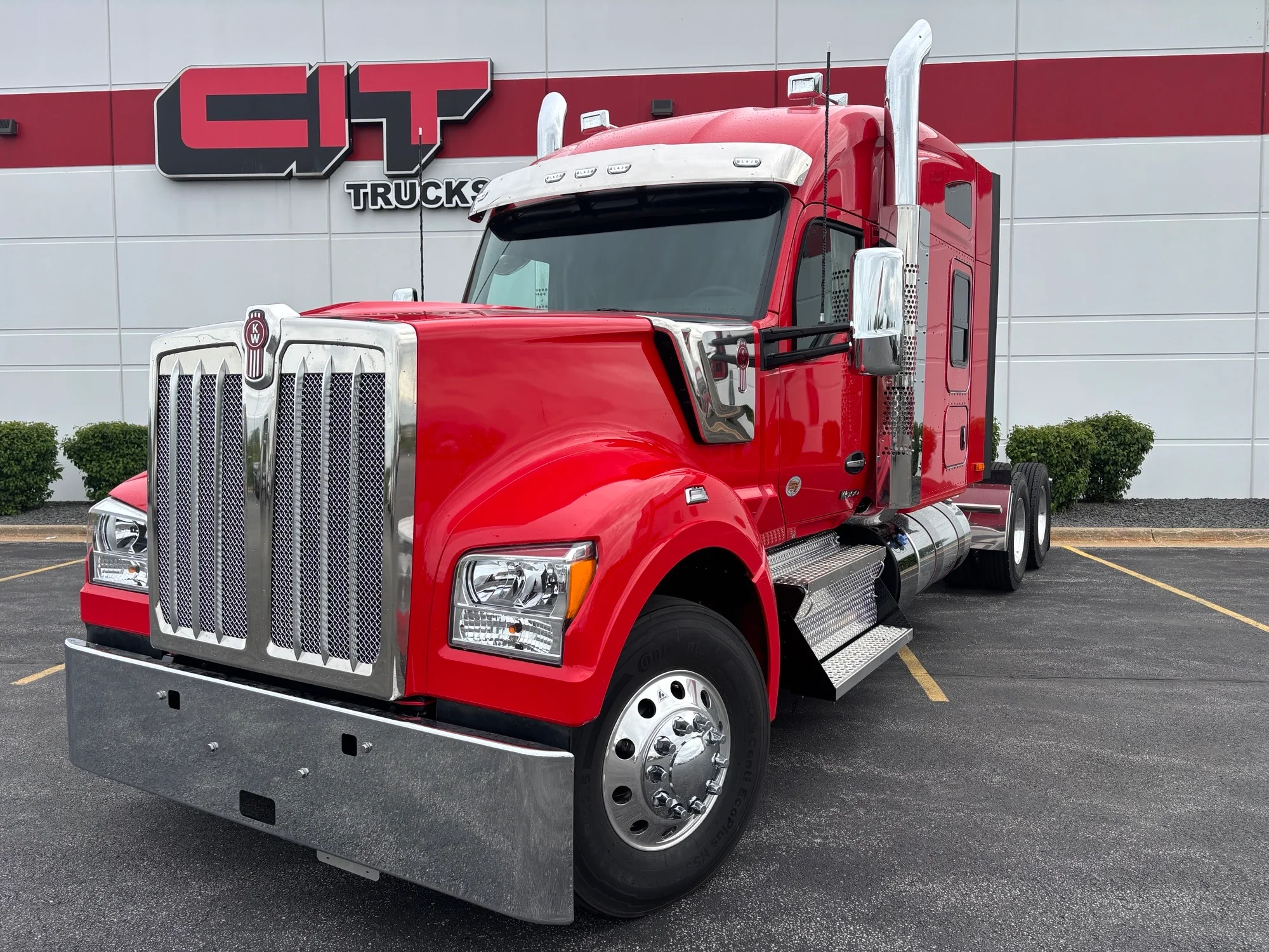2027 Kenworth W990